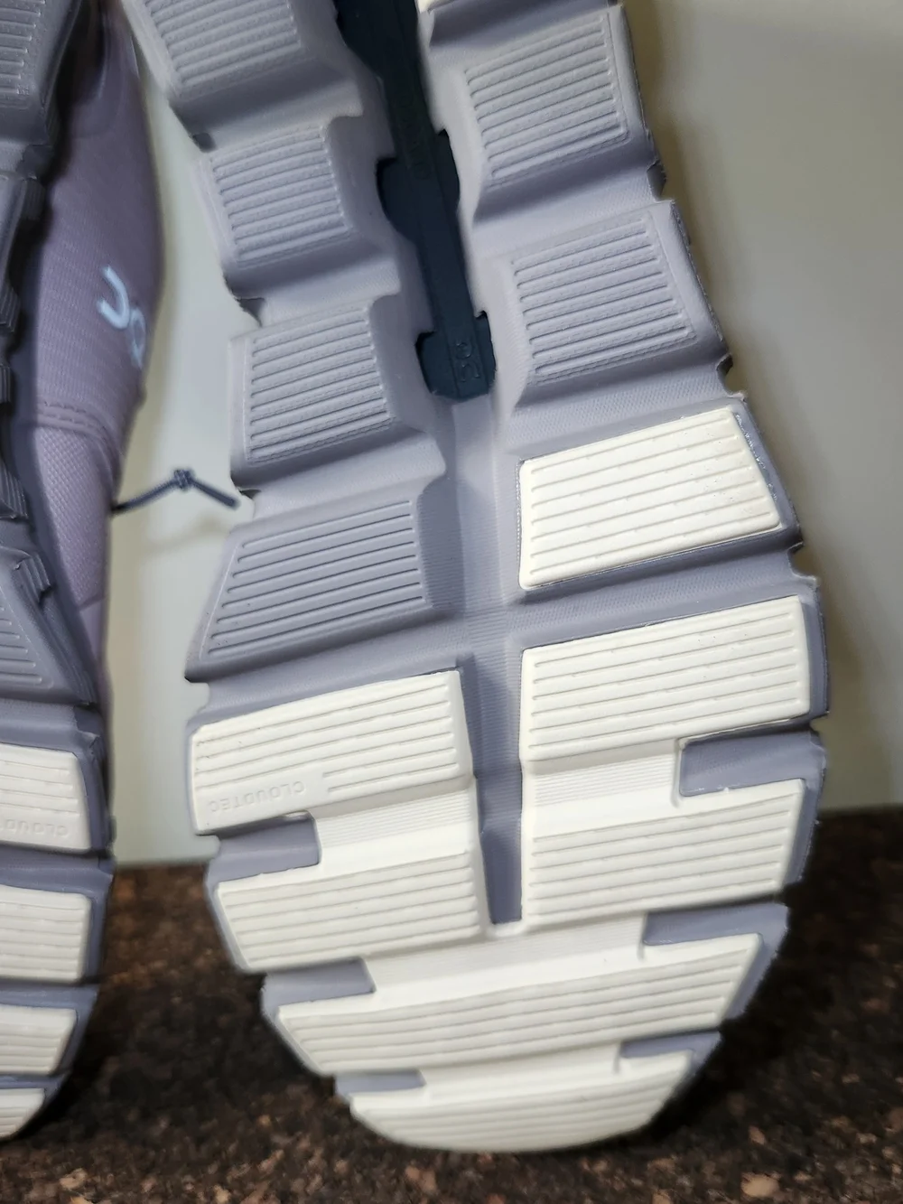On Cloud Running Waterproof Shoes Womens Size 7.5 - Picture 7 of 10